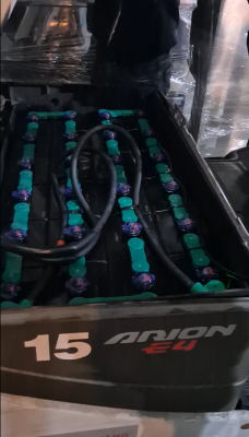 Lắp Đặt Bình Ắc Quy Xe Nâng LIFTTOP VTFL6 Cho Xe Nâng Komatsu FB15-12 Tại Vĩnh Phúc